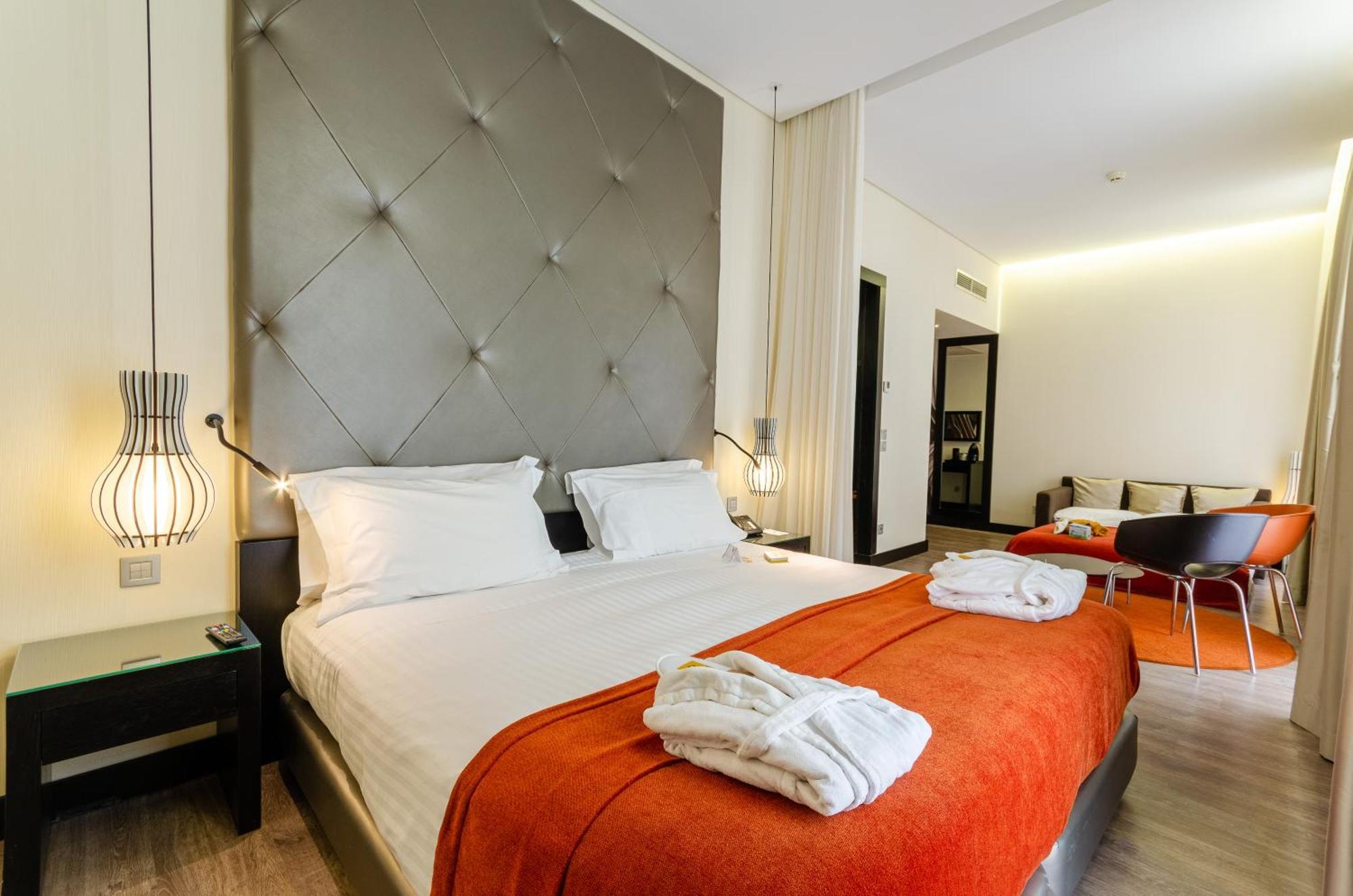 Hotel Santa Justa 4*